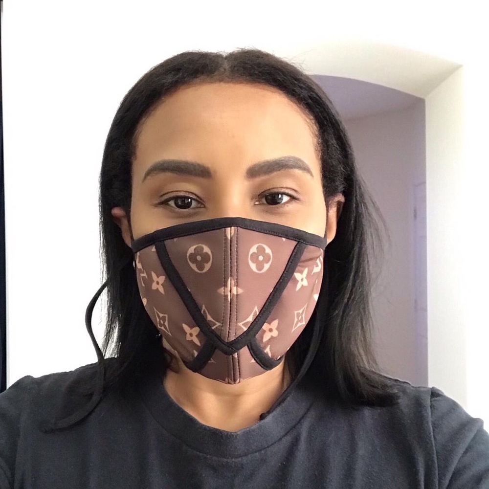 Louis Vuitton printed fabric face mask 😷